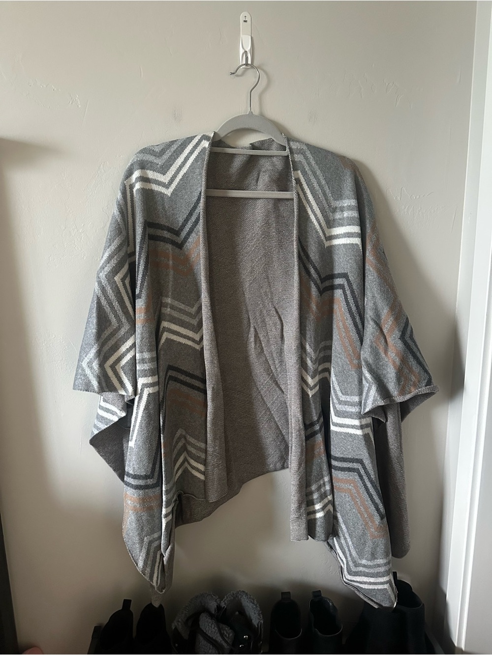 Talbots Gray Chevron Open-Front Poncho with Tan and White Stripes